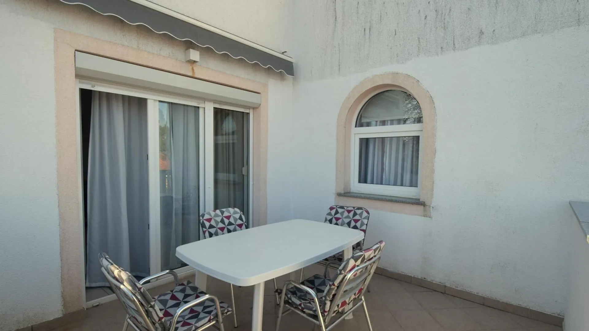 Apartments Mikec Malinska 0*,  Croatia